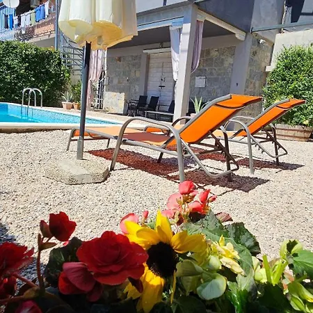 בית נופש House Lisica *